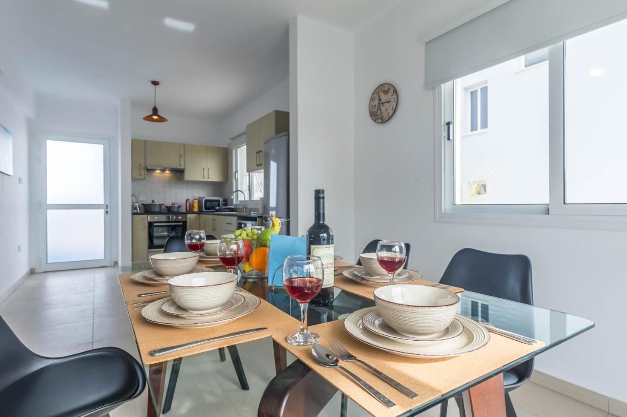 Nissini Villas 2 Ayia Napa Bagian luar foto