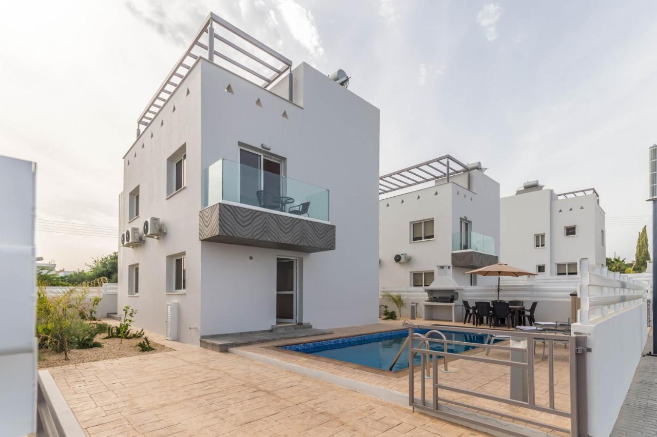 Nissini Villas 2 Ayia Napa Bagian luar foto