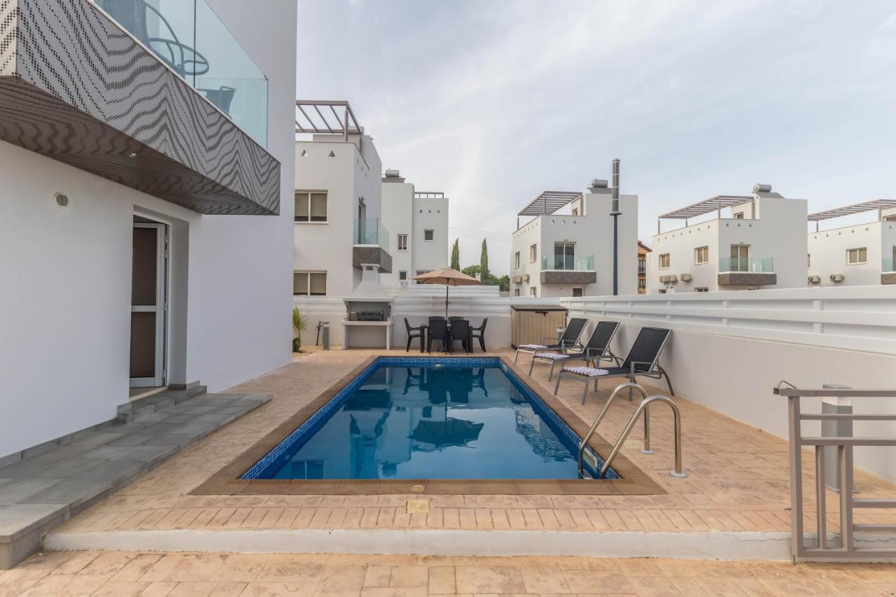 Nissini Villas 2 Ayia Napa Bagian luar foto
